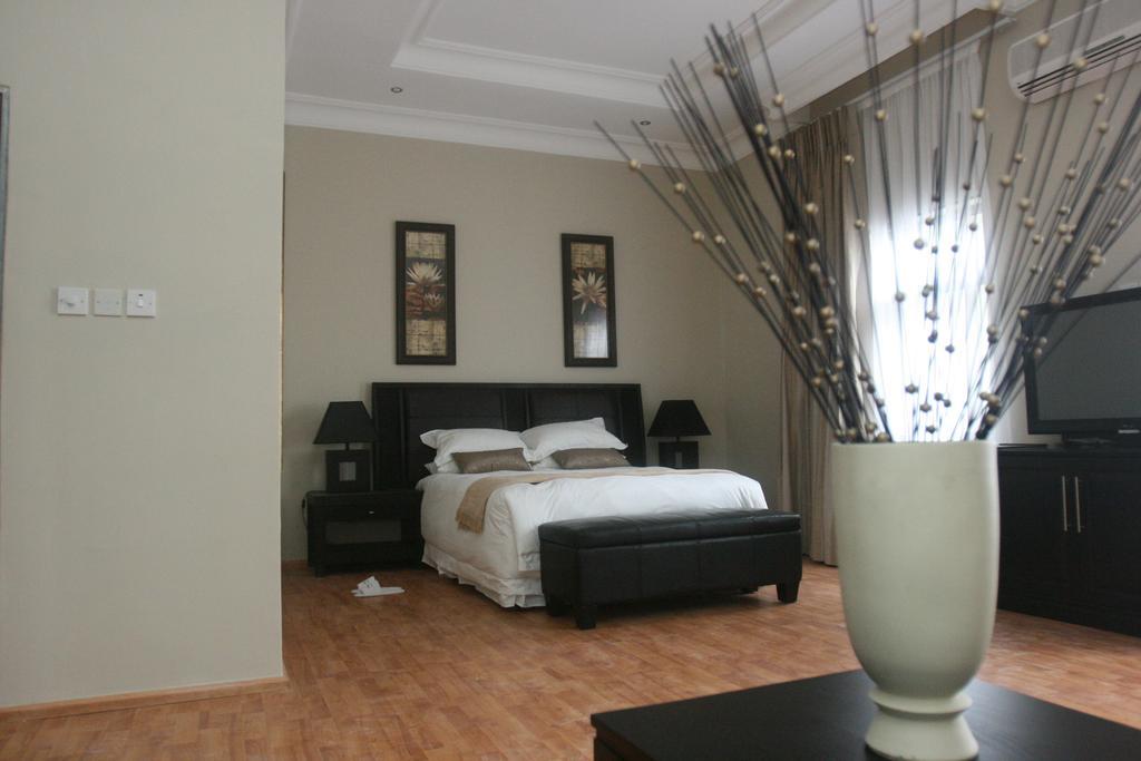 Clear Essence California Spa & Wellness Resort Lagos Room photo